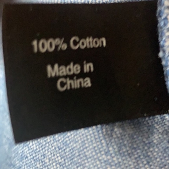 Lane Bryant Chambray popover Jean peplum top
V-neck Size 26/28 - Picture 5 of 7